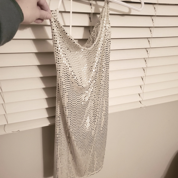 Short dress - Picture 1 of 2